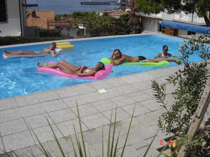 טרוגיר Apartments Villa Goja מראה חיצוני תמונה