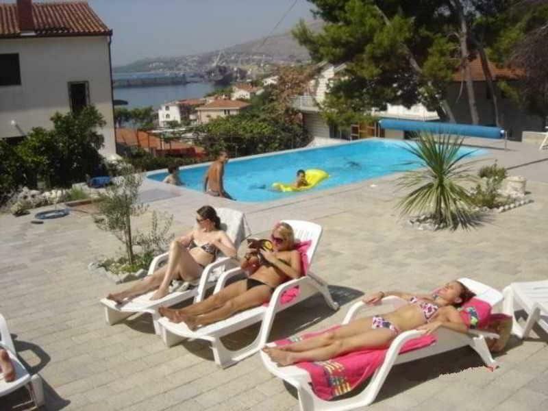 טרוגיר Apartments Villa Goja מראה חיצוני תמונה